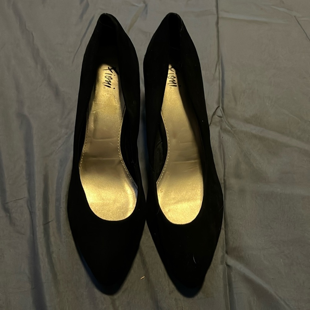 Fiona Black Heels Size 11